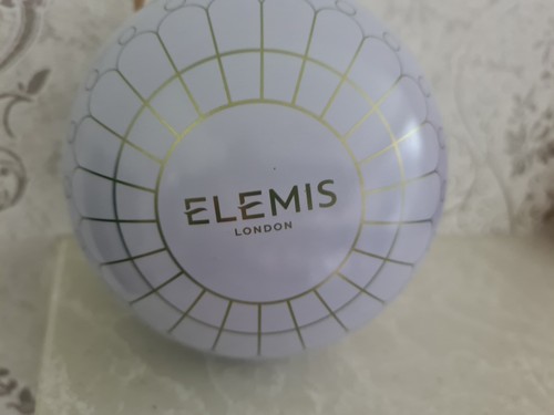 ELEMIS Dynamic Resurfacing Facial Wash, Papaya Enzyme Peel, Mask Travel Gift Set - Picture 2 of 2