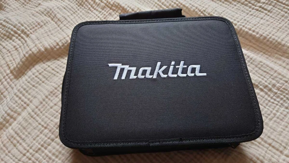 MAKITA Portable battery checker BTC04 with Box Case New unused goods JAPAN Rare - Image 4 of 4