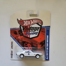 Hot Wheels Vintage Racing Series - A.J. FOYT'S '65 Ford Mustang 1/64 Real Riders