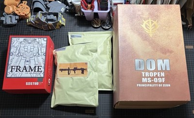 1/60 SH Studio Dom + Type B Frame + Bazooka + Weapons Expansion Resin Gundam GK