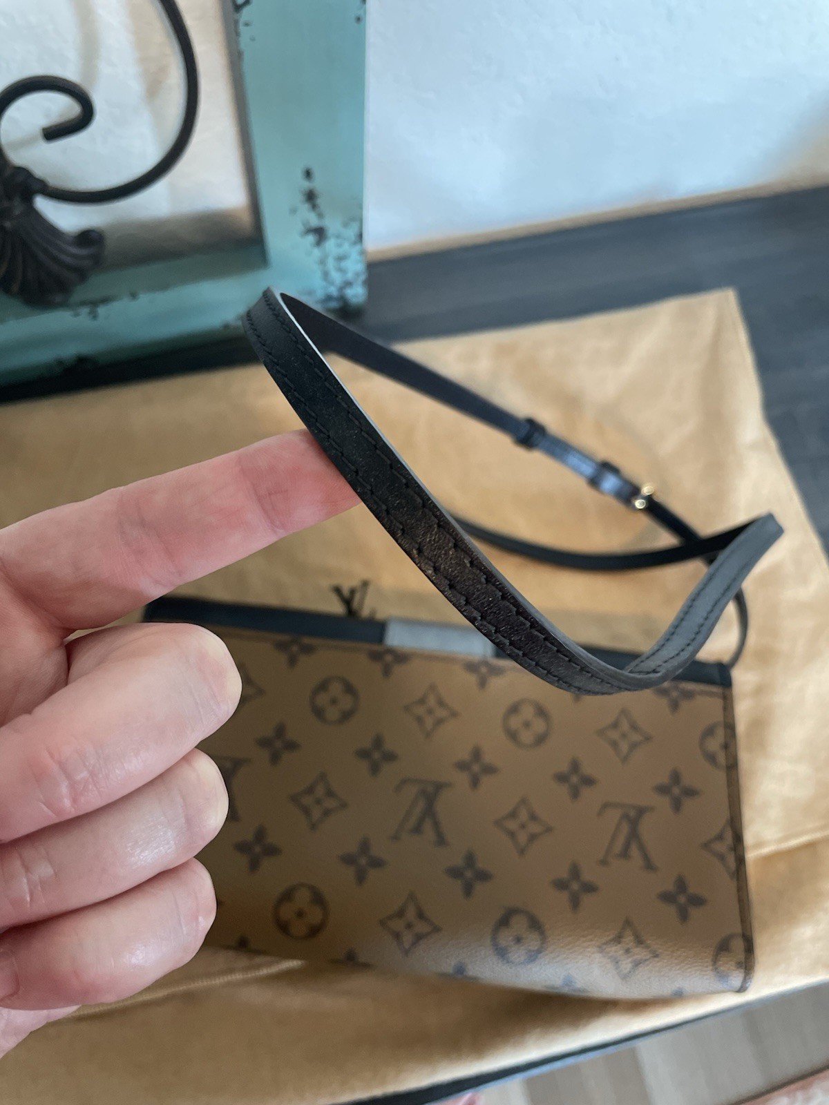 Louis Vuitton Reverse Monogram Clutch/Crossbody B… - image 13