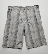 Columbia Plaid Shorts Longer Length Omni Shade Sun Protection Men 34 13in inseam
