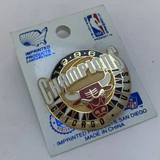 CHICAGO BULLS 1996 CHAMPIONS TEAM LOGO IMPRINTED PRODUCTS COLLECTIBLE PIN RARE