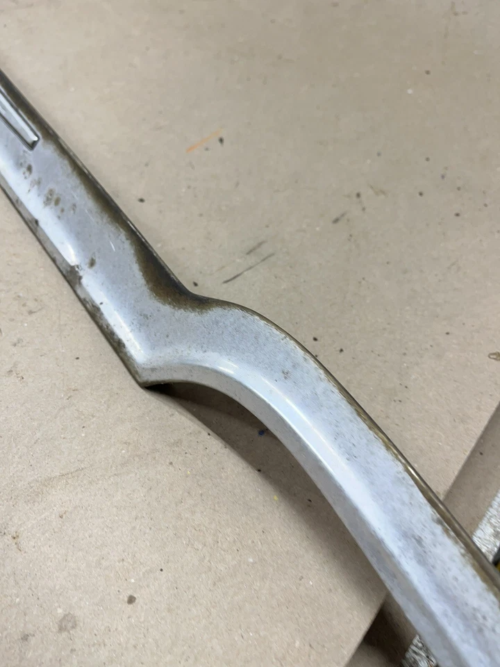 Chevrolet Impala Belair Biscayne 64 1964 capó borde de ataque moldura OEM Foto 3 de 4