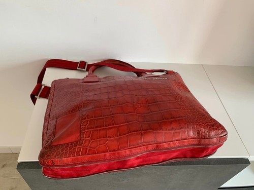 Lussuosa classica Borsa espandibile pitonata in pelle rossa PIQUADRO - Foto 9 di 24