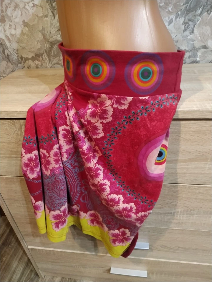 Desigual Mujer Falda Talla L Rojo Multi Floral Foto 3 de 4