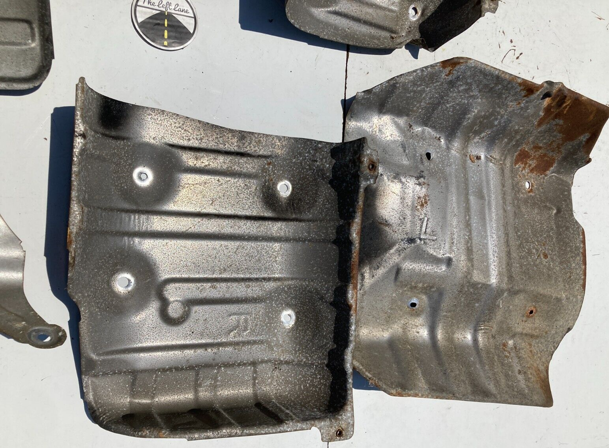 95-01 Toyota Crown Majesta UZS151 Lower Exhaust Heat Shield