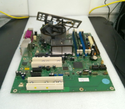 Intel D945GNT D945PSN D945PLRN C96324-406 W/ CPU, Heatsink, I/O Panel & Ram
