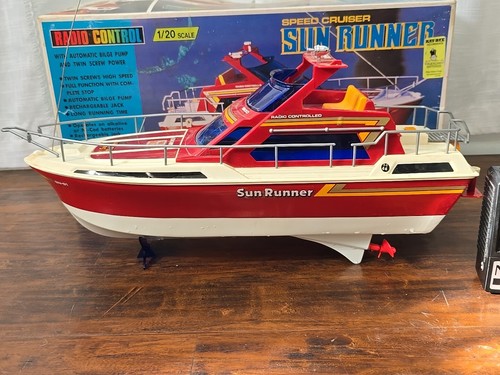 VTG Nikko Sun Runner Speed Cruiser 1990’s RC Boat 1/20 Scale w/Box TESTED - Picture 7 of 16