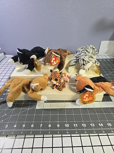 Lot of 5 Vintage Ty Beanie Babies CATS Zip NIP Prance Pounce And Chip NWT