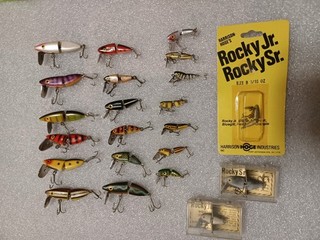 22 Nice Vintage Rocky & Falls Fishing Lures Super SR JR Fly Rod Size