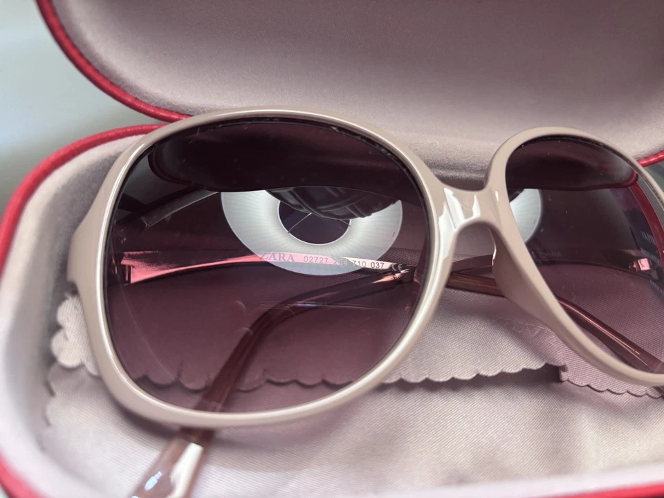 Óculos de sol vintage anos 90 Zara - Imagem 4 de 4