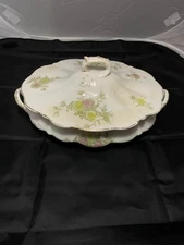 La Francaise Porcelain Covered Serving Dish with Chrysanthemums 