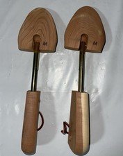 Pair of Men's Wooden Cedar Shoe Trees adjustable Unbranded Size Medium J3 