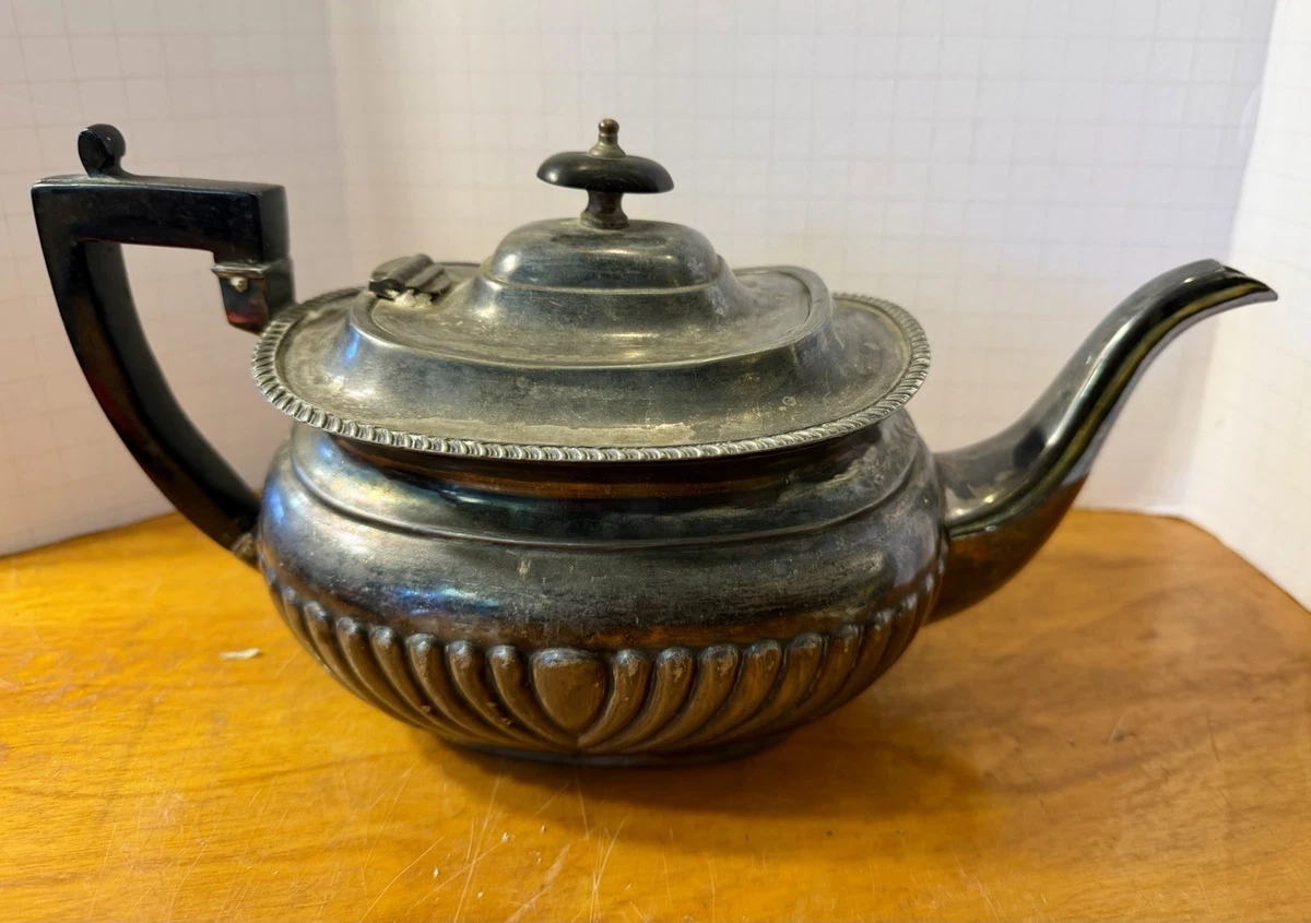 Sheffield 1900-1940 Antique US Silver-Plated Teapots, Coffee Pots