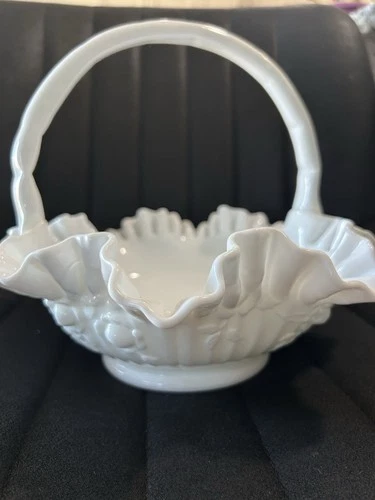 Fenton White Milk Glass Cabbage Rose Basket W/Ruffle Edge And Handle 9” Wide VTG