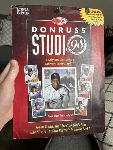 Derek Jeter - 8x10 Donruss Studio 98 Portrait And Seven Trading Cards - Picture 5 of 5