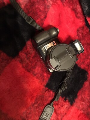 Sony CyberShot DSC-H7 Black 8.1MP  15 X Portable Digital Camera no charger