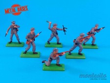 BRITAINS DEETAIL DSG AFRIKA KORPS 7370 as GERMAN ARMY INFANTRY w/ METAL BASES