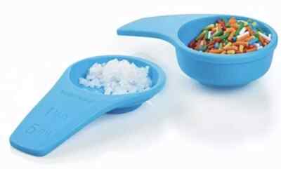 Tupperware Refrigerator Magnet Mini Measuring Spoons TBSP and TSP Raindrop Blue
