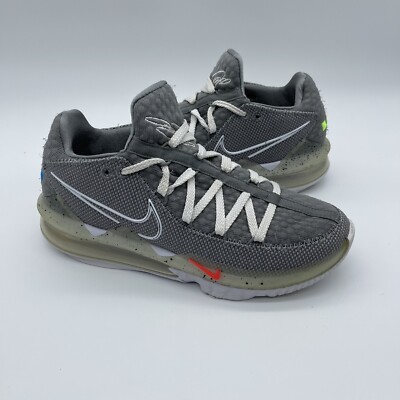 シューズ(男性用) NIKE LEBRON17 LOW Nike Lebron 17 Low Basketball Shoes White/Black/Metallic