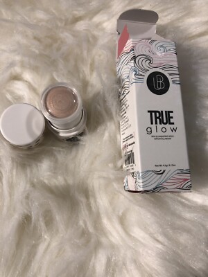 UB Universal Beauty True Glow Illuminator 01 Universal Light 