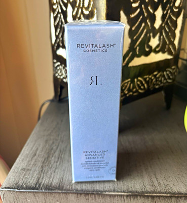 RevitaLash Cosmetics Advanced Sensitive Eyelash Serum Clear 2.0 mL