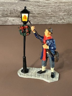 Lemax 2000 Lamplighter Caddington Village English Classic Retired