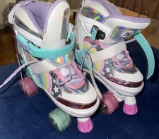 SULIFEEL Rainbow Unicorn 3y Size Adjustable Light up Roller Skates