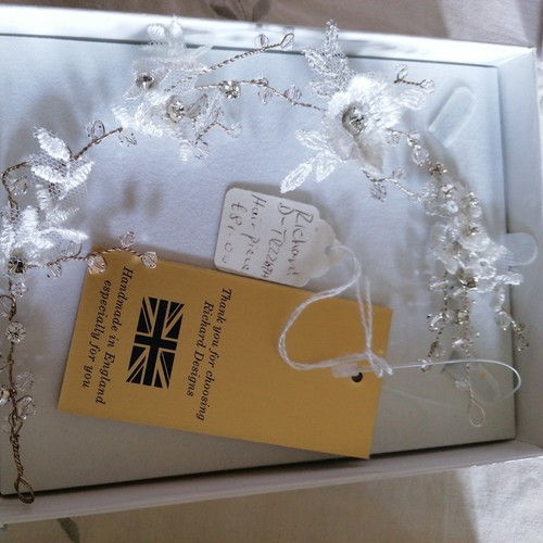 A Lovely JOBLOT Lovely Wedding/Bridal Accessories Jewellery And Veils - Picture 22 of 24