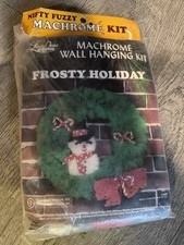 Vintage Fuzzy Macrame Kit Wall Hanging Frosty Snowman Holiday Wreath Festive NOS