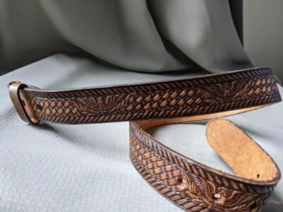 vintage USA made WESTERN tooled leather 28 brown BUCKLE BELT 
