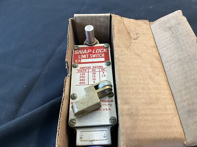NOS NAMCO SNAP-LOCK LIMIT SWITCH EA 06012100
