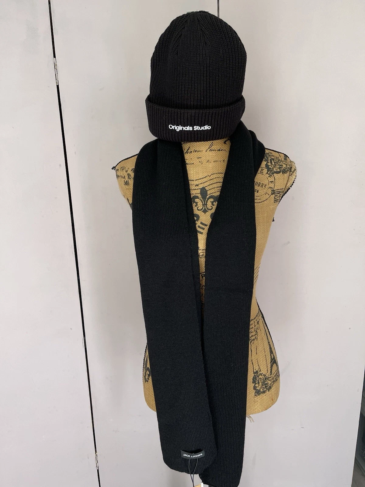 Jack Jones Black Knit Beanie Hat & Scarf NWT B9