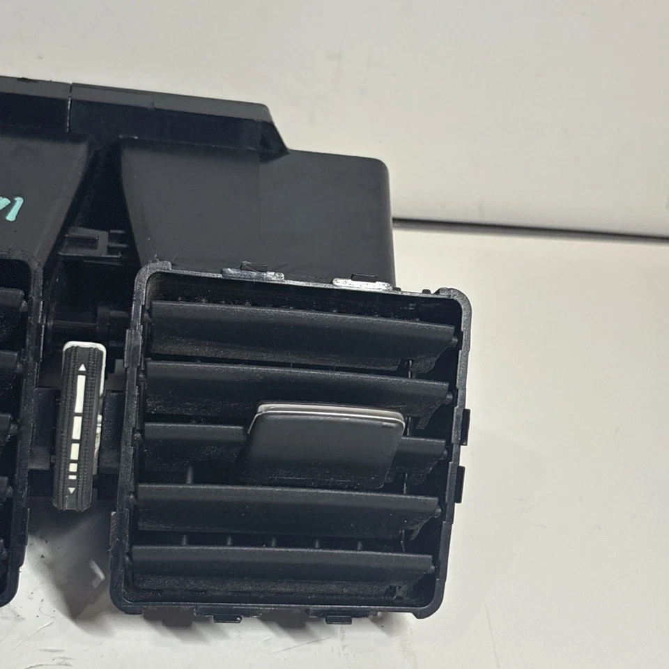 Mercedes Benz ML350 2014 ventilación de aire 1668300554 OEM Foto 3 de 4