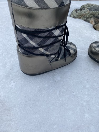 Burberry Damen Gunmetal Plaid Moon Boots 38-40 Größe 8-9 - Bild 3 von 14