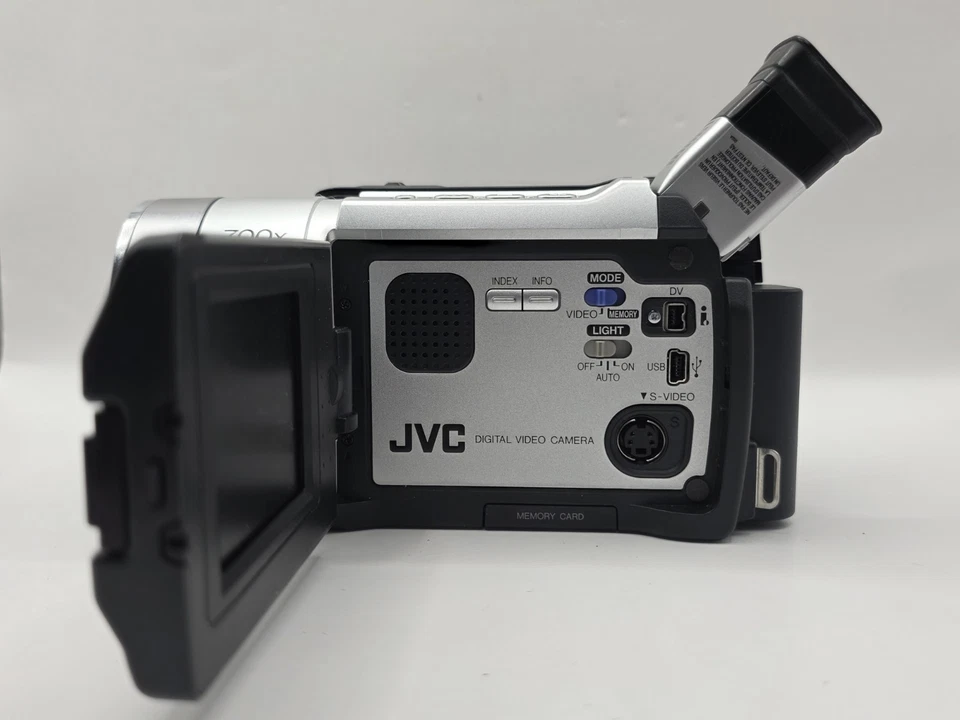 JVC MiniDV Camcorder Model GR-DVL520EA With Accessories Fully Tested & Working - Image 3 of 4