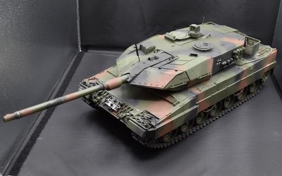 Tamiya RC Leopard 2 A6 Full Option Kit 1:16 TANK KIT # 56020 Pro-Assembled