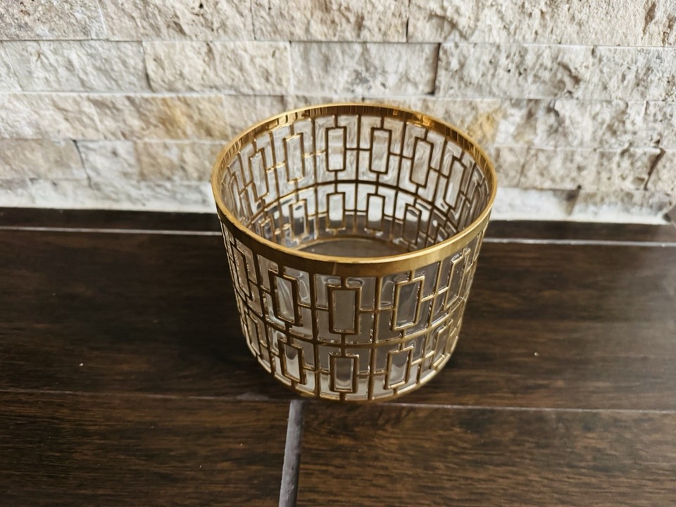 Imperial Glass's shoji-pattern ice bucket with gold trellis overlay is a striking MCM piece that looks like it belongs in a Rat Pack suite.