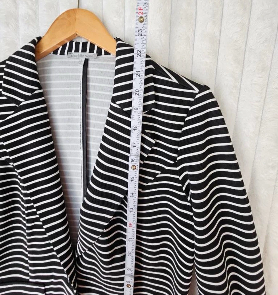 Блейзер Charlotte Russe в черно-белую полоску из смеси полиэстера размер большой - Изображение 3 из 4