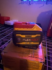DEWALT DCB609 20v/60v Max FLEXVOLT 9Ah Lithium-Ion Battery