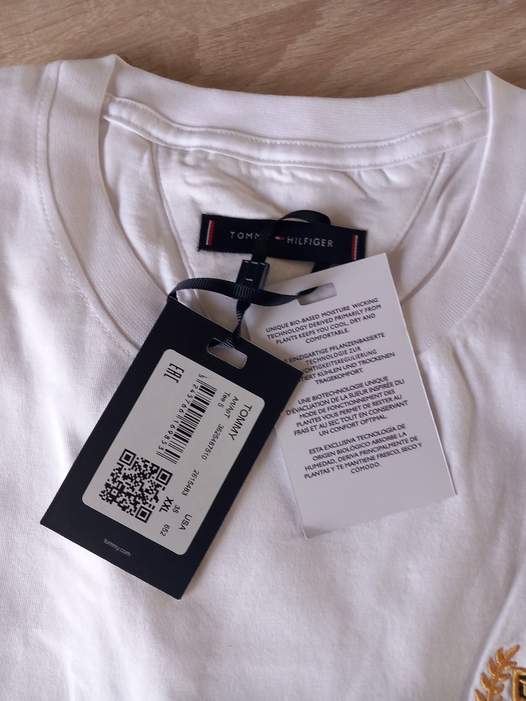 Tommy Hilfiger Men's T-Shirt thumbnail 3