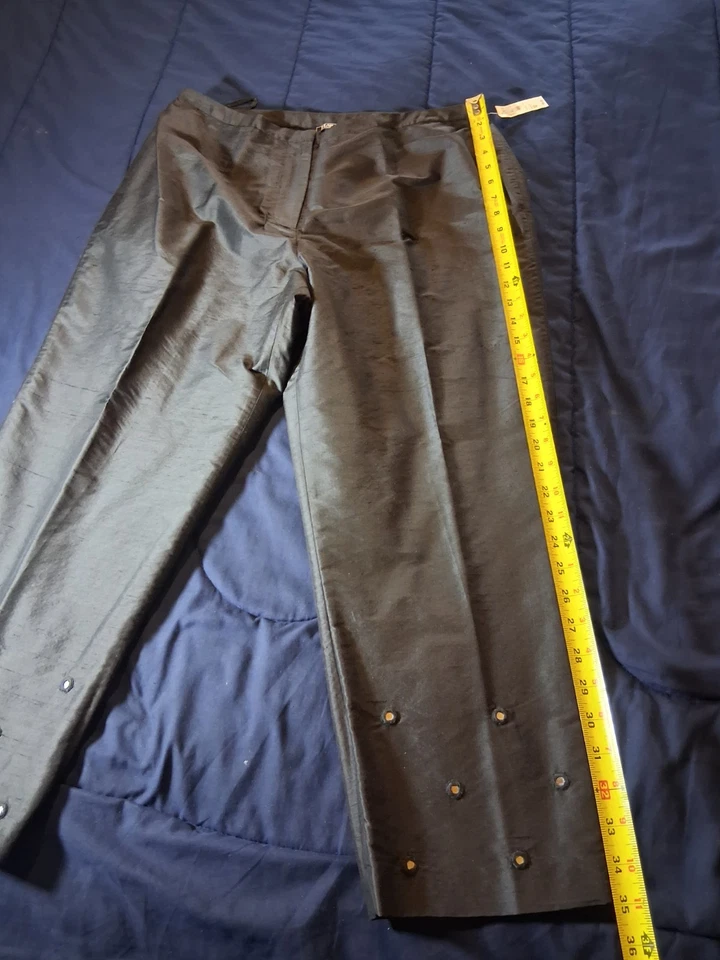 Pantalones capri Harold’s para mujer forrados negros de seda cruda talla 12 dobladillo bordado con espejo Foto 2 de 4