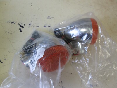 TWO front 3 WIRE SIGNAL LIGHTS  HONDA  33450-MK7-679