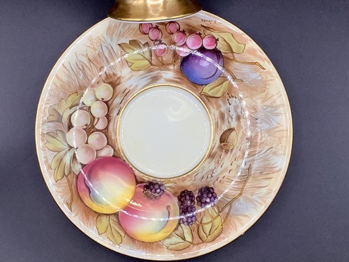 Pair AYNSLEY Bone China Orchard Gold Tea Cups & Saucers. Signed D. Jones. 1037. - Picture 12 of 15