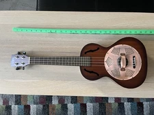 Kala KA-RES-BRS Mahogany Resonator Brass Tenor Ukulele Satin Sunburst with Bag