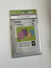 Cuttlebug Embossing Set - Freshly Picked - 2000411