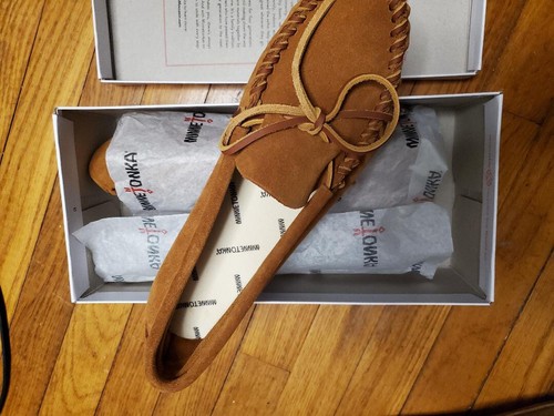 Minnetonka moccasins men's 9 1/2 soft sole tan