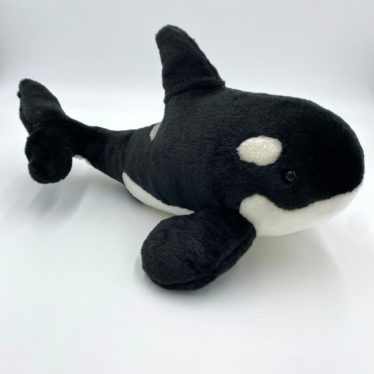 SeaWorld Shamu Orca Killer Whale Plush 16