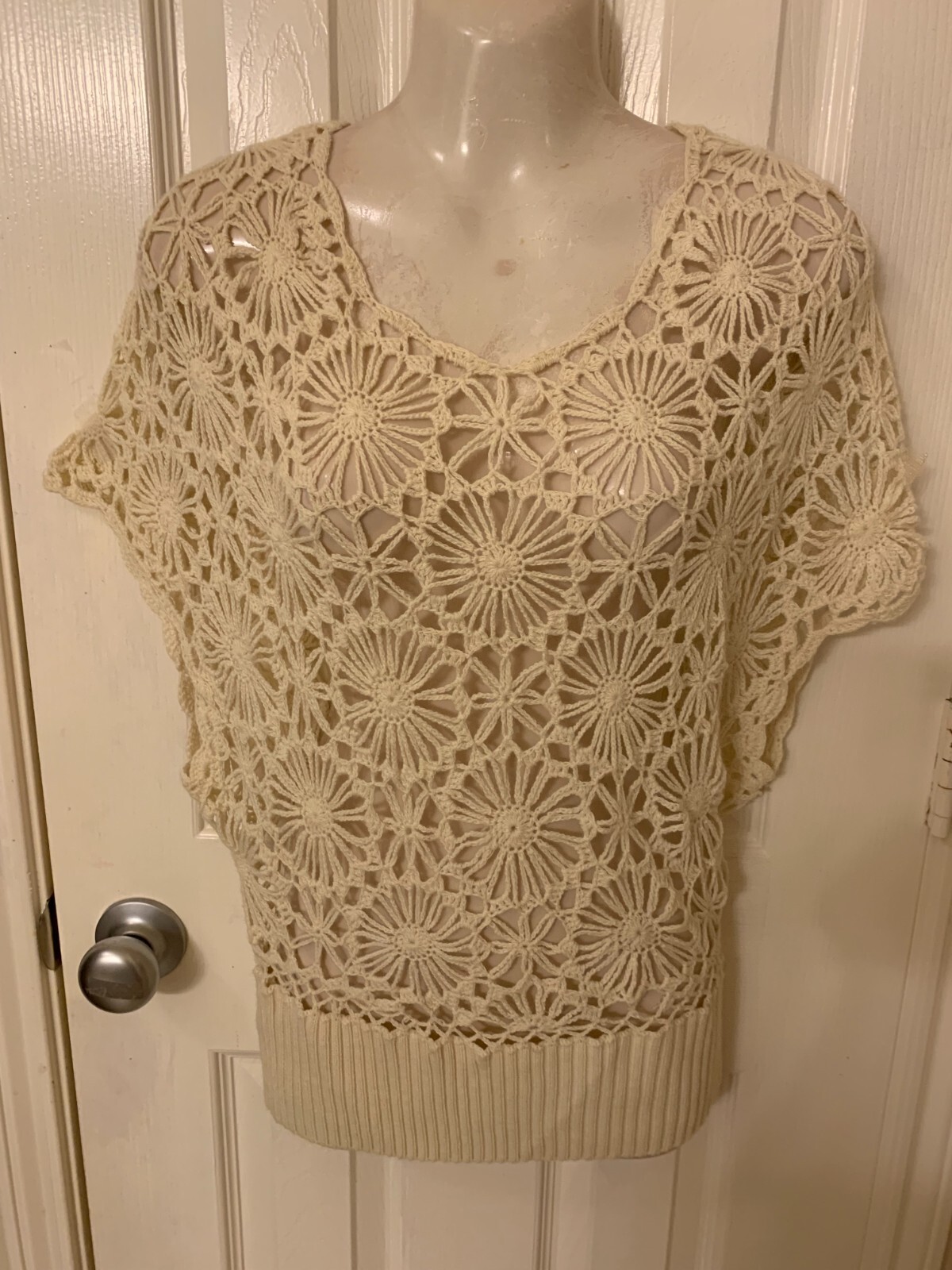 Picture 1 of 4